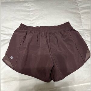 Lululemon, Hotty Hot Low Rise 4” Lined Shorts mauve/purple